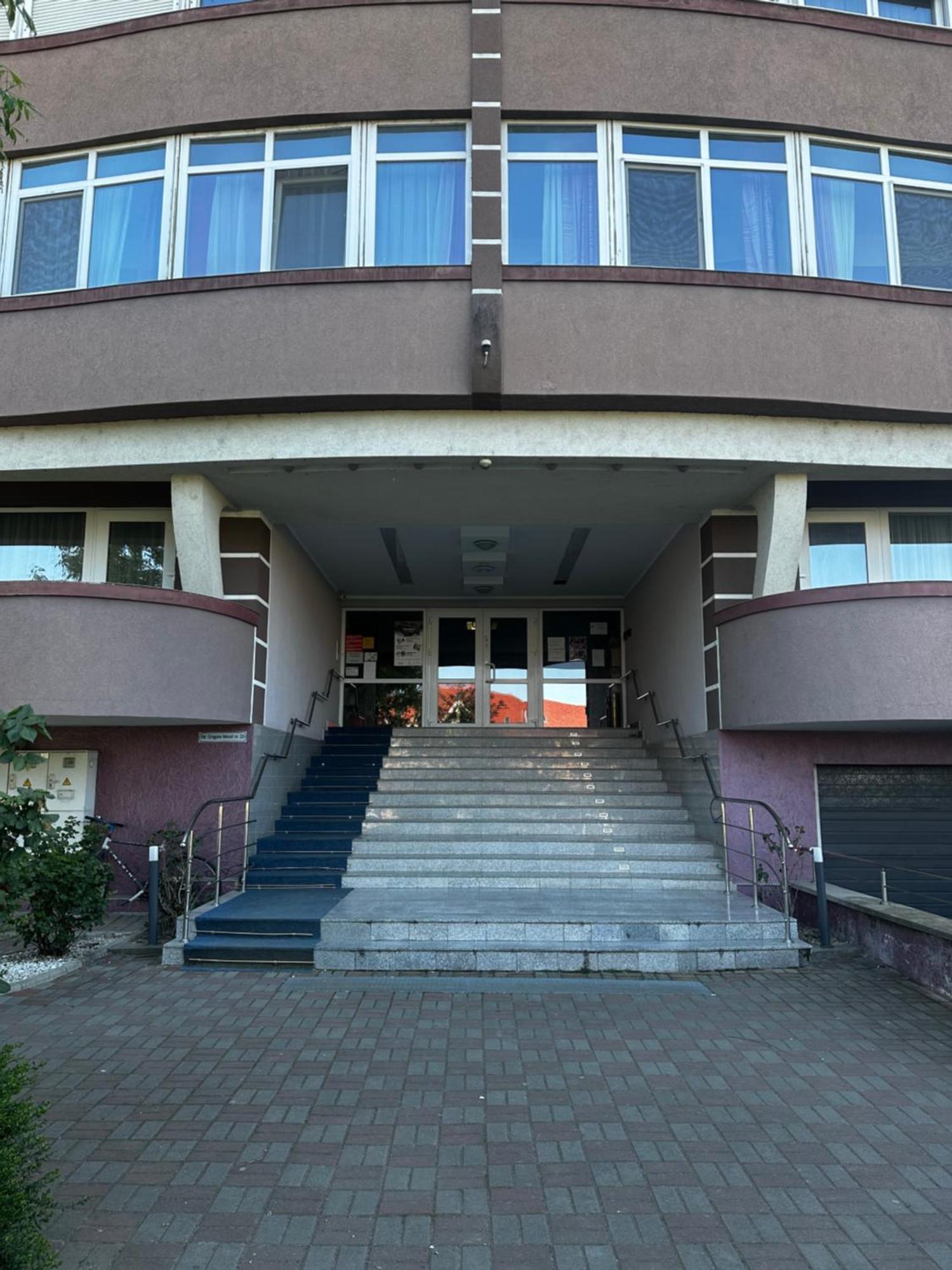 אורדאה Plaza Apartament מראה חיצוני תמונה